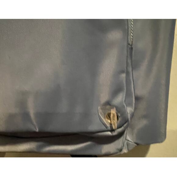 NWT Lululemon Everywhere Backpack - 22 L - Picture 6 of 10